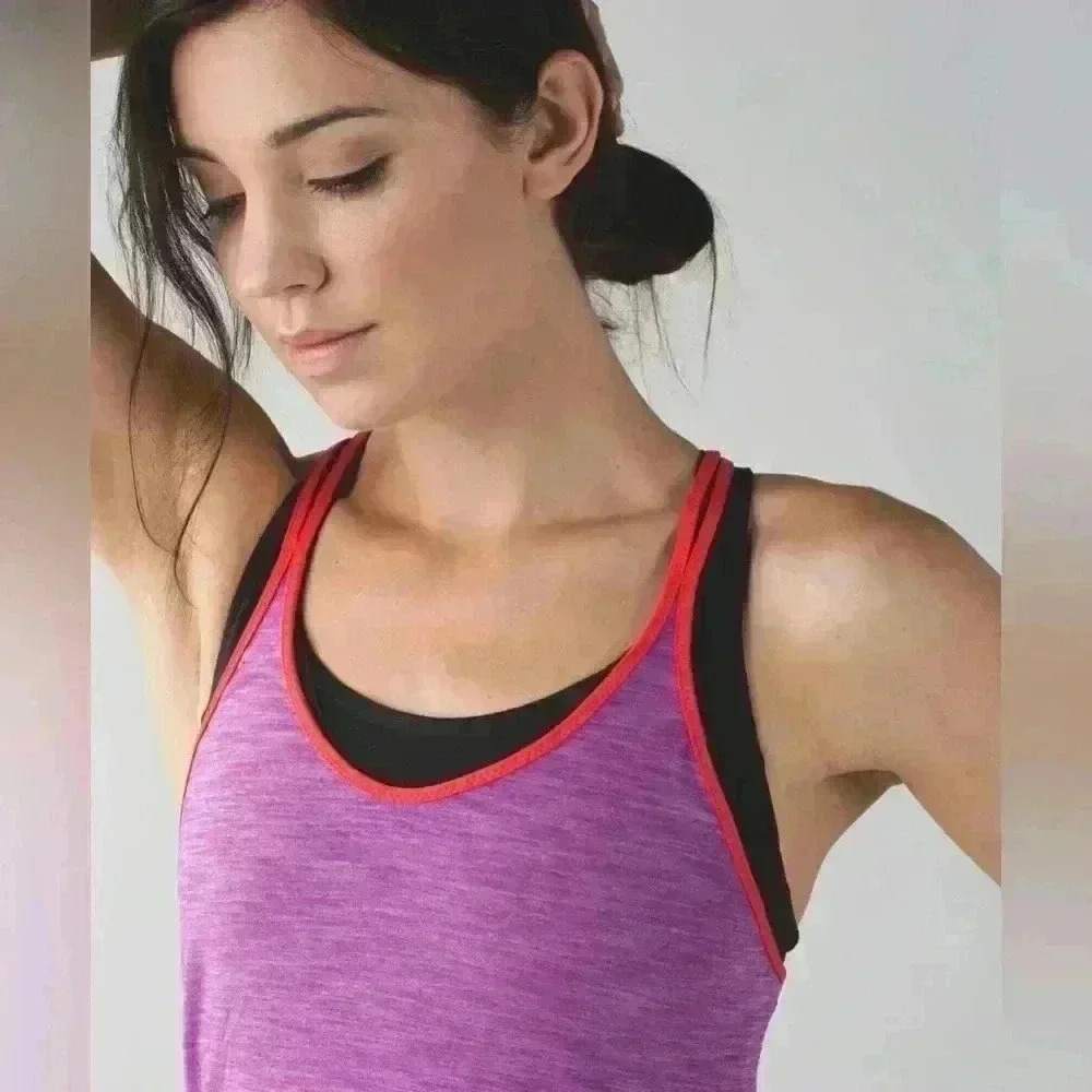 Lululemon What The Sport Singlet II
Heathered Ultra Violet / Alarming - Picture 4 of 10